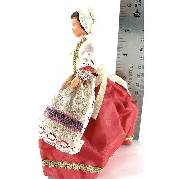 Vintage 6” European Folk Costume Doll Lace Shawl Gold Cross Red Skirt - Picture 7 of 8